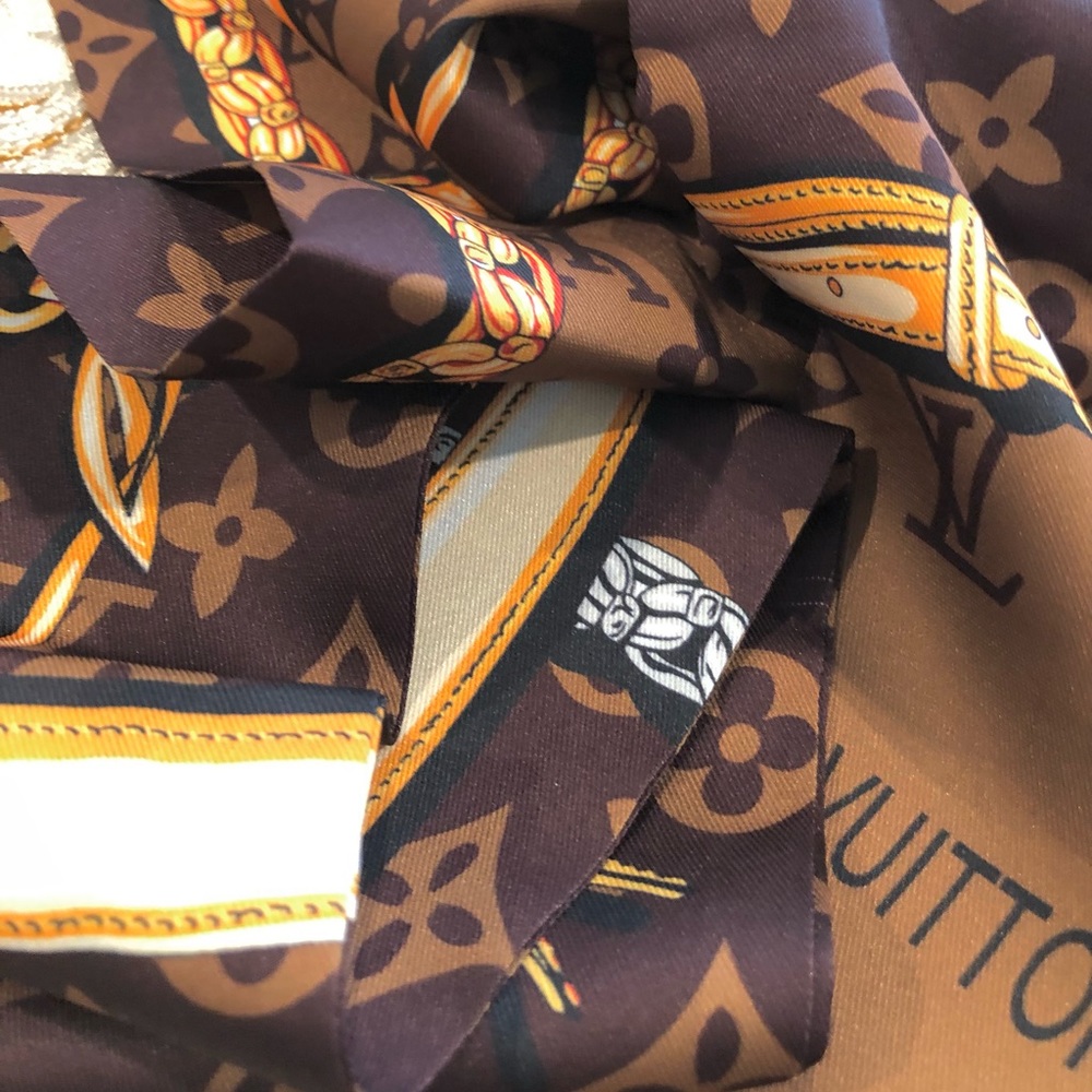 Silk LV Monogram Confidential Bandeau brown
